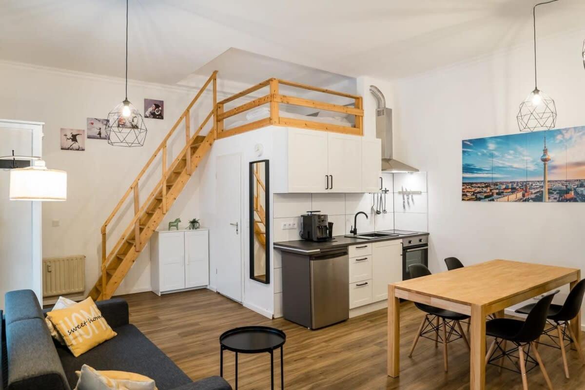 Stylish Loft Close To Boxhagener Platz Berlijn Buitenkant foto